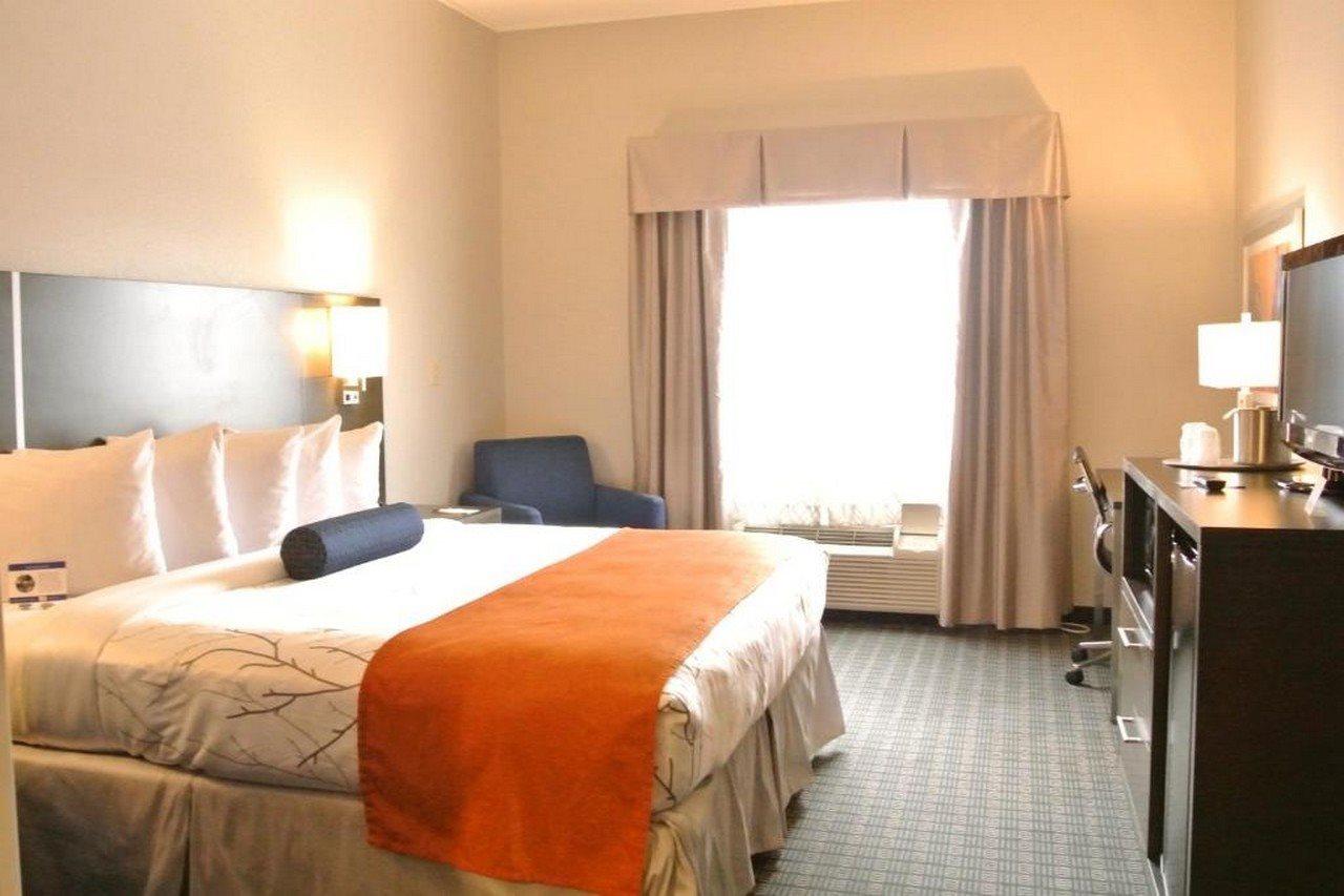 Guesthouse Inn & Suites Lexington Exterior photo