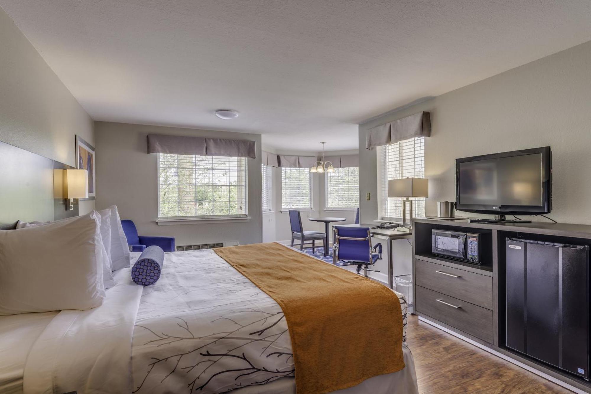 Guesthouse Inn & Suites Lexington Room photo